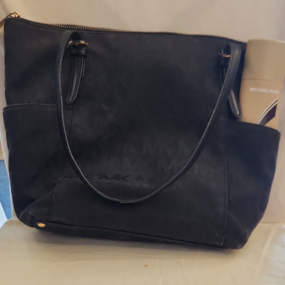Michael Kors Black Signature Tote